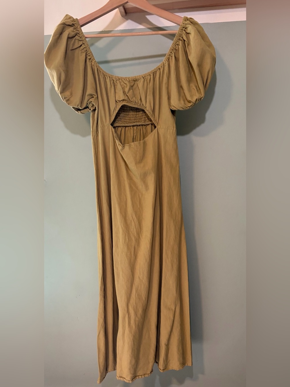 Nasty Gal Puff-Sleeve Cutout Midi Dress